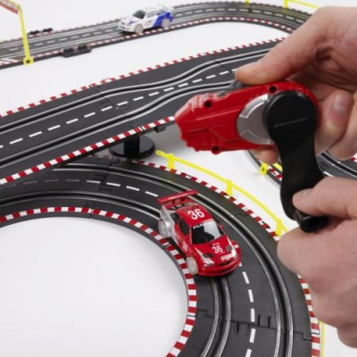 Generator Racing – Hand-Powered Car Racing Toy