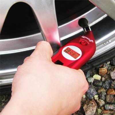 Powerplus Pelican – Solar Powered Digital Tyre Pressure Gauge
