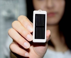 The Sun Drive – ZYRUS’ Compact USB Solar Charger